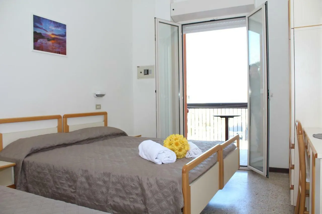 Hotel Caesar Misano Adriatico 3*,